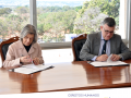 Na foto, ministra Cármen Lúcia e presidente do CFP, Rogério Giannini, assinam protocolo